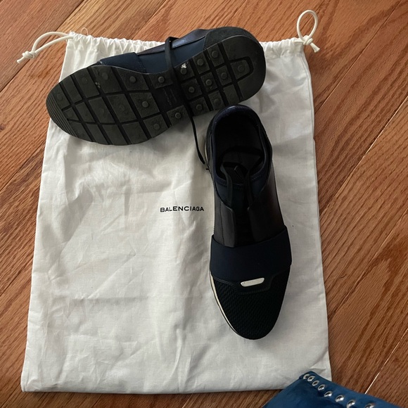 Very fair condition wore a couple times - Picture 2 of 2